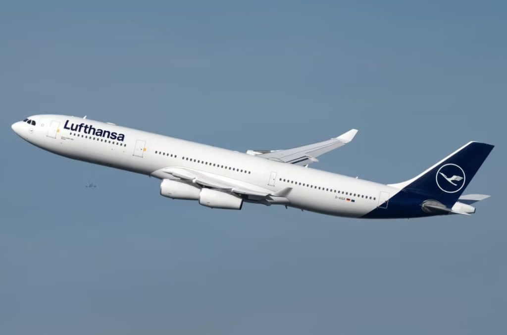 Lufthansa-A340-600