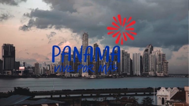 Panama vive por mas